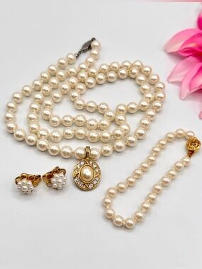 Vintage Faux Pearl Jewelry Lot Necklace Bracelet Earrings Enhancer Pendant